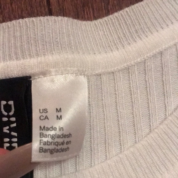 White Top with three strips - Picture 2 of 3